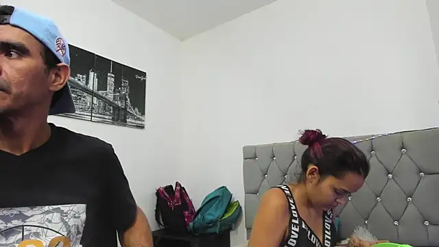 Snapshot of Sofi_And_Santy chatting on February 1, 2026, 1:15 am Sofi And Santy online show from February 1, 2026, 1:15 am