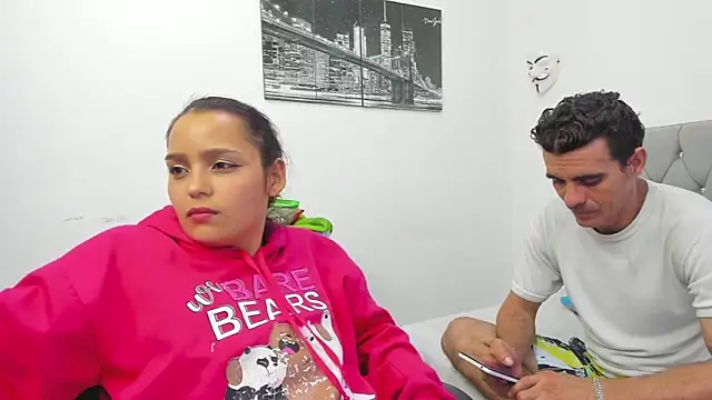 Snapshot of Sofi_And_Santy chatting on November 22, 2025, 1:48 am Sofi And Santy online show from November 22, 2025, 1:48 am