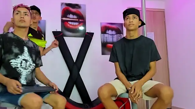 EMPIRE BOYS1 online show from November 1, 2025, 7:08 pm