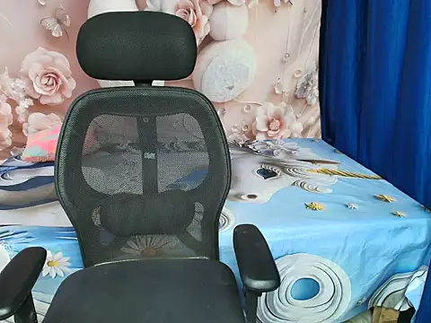 hii tanisha online show from April 1, 2026, 3:53 pm