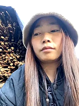 Snapshot of Maymay__ chatting on November 30, 2025, 8:48 am Maymay online show from November 30, 2025, 8:48 am