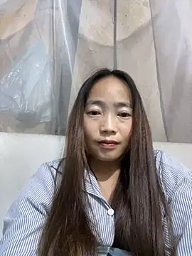 Snapshot of Maymay__ chatting on October 30, 2025, 3:20 pm Maymay online show from October 30, 2025, 3:20 pm