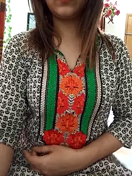 Tanha18 online show from May 19, 2026, 1:56 am