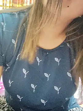 Tanha18 online show from February 3, 2026, 2:53 am