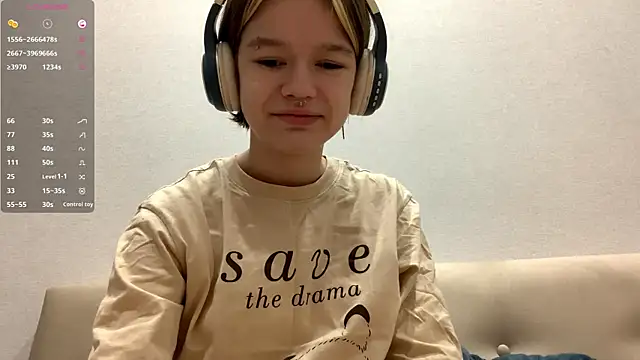 Snapshot of LorRebak chatting on December 16, 2025, 1:37 pm LorRebak online show from December 16, 2025, 1:37 pm