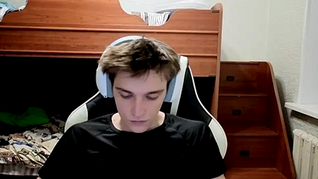 sweeetangeel online show from November 4, 2025, 6:01 pm