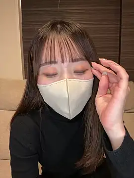 Snapshot of yura_ra_ra chatting on December 18, 2025, 2:32 pm yura ra ra online show from December 18, 2025, 2:32 pm