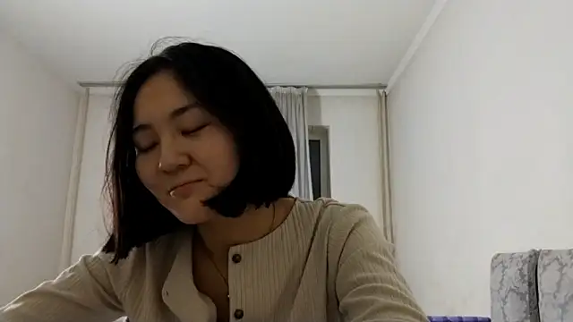 Snapshot of Lyndasilk chatting on November 27, 2025, 3:34 pm Lyndasilk online show from November 27, 2025, 3:34 pm