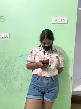 Snapshot of PG_girl_12th chatting on October 28, 2025, 5:01 pm PG girl 12th online show from October 28, 2025, 5:01 pm