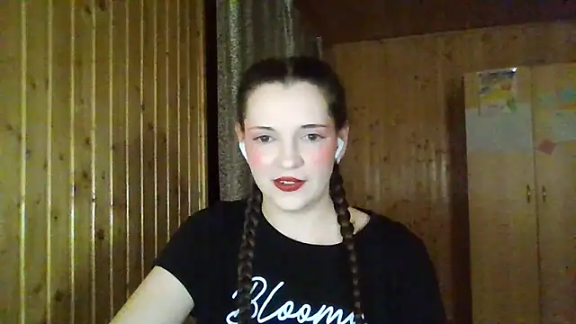 AmeliieLaFleur online show from February 5, 2026, 8:15 pm