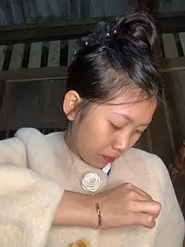 Snapshot of linh-lan1 chatting on December 16, 2025, 1:04 pm linh-lan1 online show from December 16, 2025, 1:04 pm