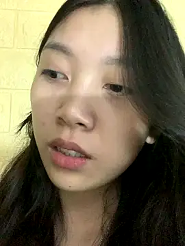 Snapshot of linh-lan1 chatting on October 24, 2025, 5:45 pm linh-lan1 online show from October 24, 2025, 5:45 pm