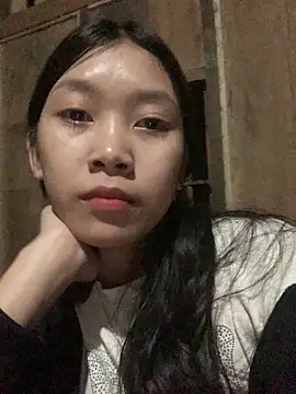 Snapshot of linh-lan1 chatting on November 2, 2025, 4:56 pm linh-lan1 online show from November 2, 2025, 4:56 pm