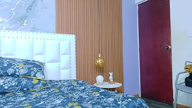 Snapshot of chubbykinkyygirl chatting on November 4, 2025, 12:42 pm chubbykinkyygirl online show from November 4, 2025, 12:42 pm