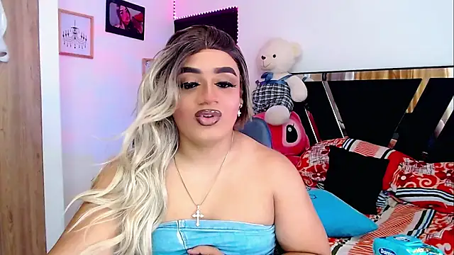 Snapshot of Sofiabigcock22 chatting on December 5, 2025, 11:31 am Sofiabigcock22 online show from December 5, 2025, 11:31 am