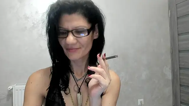 SweetSin40 online show from December 5, 2025, 8:17 pm