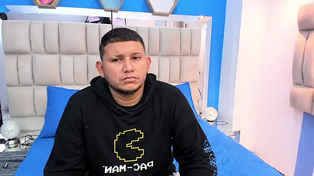 catalina and jhon online show from October 21, 2025, 12:37 pm