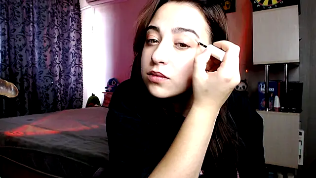 OliviaHeart online show from October 21, 2025, 11:20 am