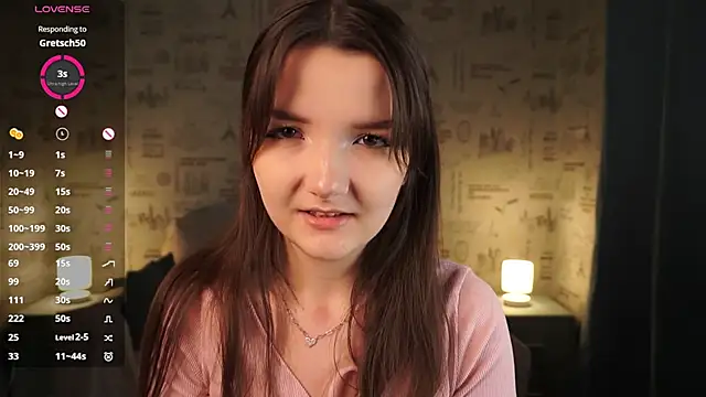 Snapshot of _Cute_World_ chatting on October 26, 2025, 9:37 pm Cute World online show from October 26, 2025, 9:37 pm