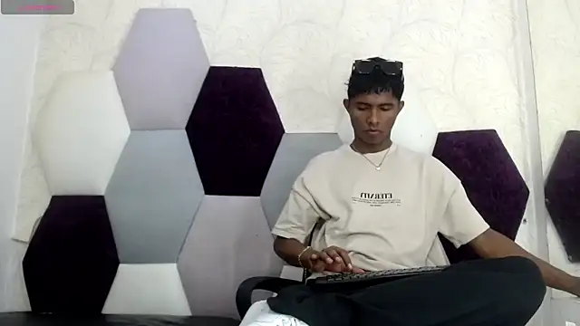 Snapshot of Mick_storm chatting on February 14, 2026, 7:25 pm Mick storm online show from February 14, 2026, 7:25 pm