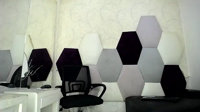 Snapshot of Mick_storm chatting on February 22, 2026, 7:37 pm Mick storm online show from February 22, 2026, 7:37 pm