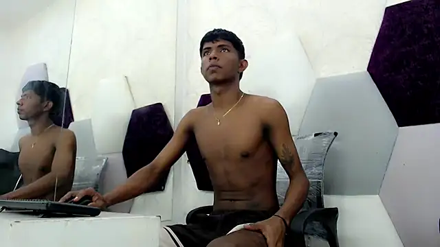 Snapshot of Mick_storm chatting on November 11, 2025, 6:58 pm Mick storm online show from November 11, 2025, 6:58 pm