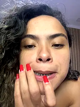 safadinhaquenteW online show from November 2, 2025, 7:08 pm