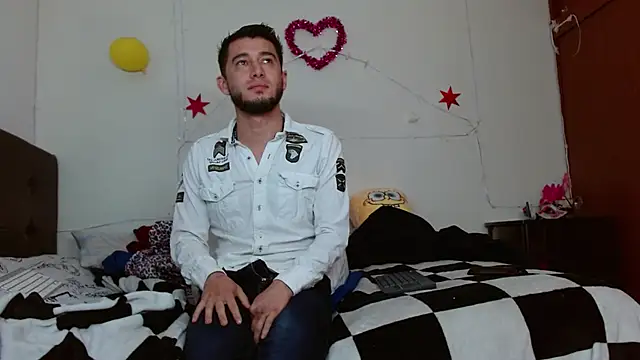 Snapshot of picante70_ chatting on November 10, 2025, 10:53 am picante70 online show from November 10, 2025, 10:53 am