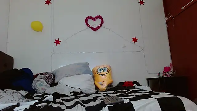 Snapshot of picante70_ chatting on November 8, 2025, 10:19 am picante70 online show from November 8, 2025, 10:19 am