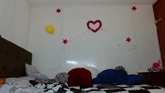 Snapshot of picante70_ chatting on October 22, 2025, 10:47 am picante70 online show from October 22, 2025, 10:47 am