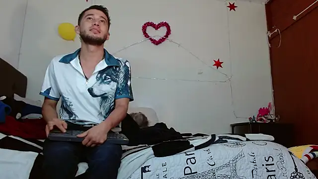 Snapshot of picante70_ chatting on October 20, 2025, 11:00 am picante70 online show from October 20, 2025, 11:00 am