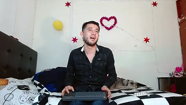 Snapshot of picante70_ chatting on October 16, 2025, 11:18 am picante70 online show from October 16, 2025, 11:18 am