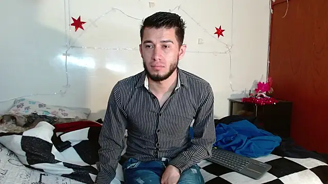 Snapshot of picante70_ chatting on December 3, 2025, 11:20 am picante70 online show from December 3, 2025, 11:20 am