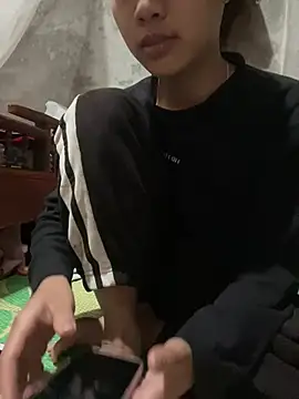 namicute online show from March 28, 2026, 12:11 am