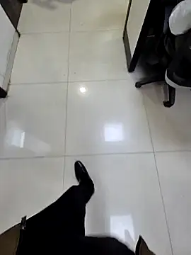 Snapshot of crawlerdrill chatting on November 11, 2025, 11:16 am crawlerdrill online show from November 11, 2025, 11:16 am