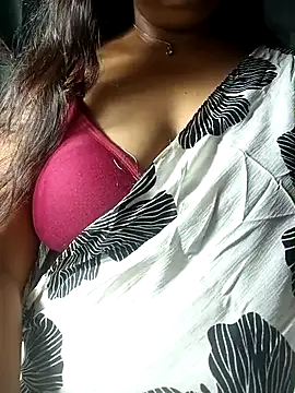 Snapshot of SX-ANA chatting on November 1, 2025, 7:02 am SX-ANA online show from November 1, 2025, 7:02 am