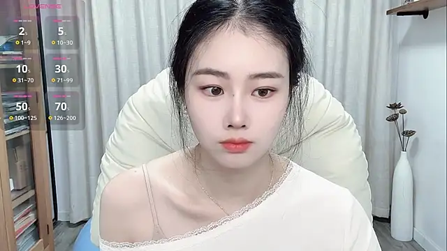 XFDLL-BAOBEI online show from October 20, 2025, 2:13 am