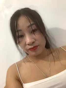 Linh sexyy online show from November 12, 2025, 9:24 am