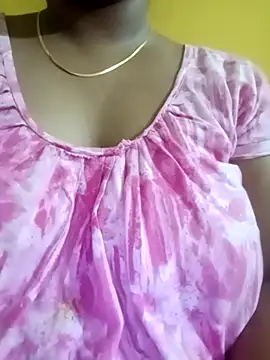 Snapshot of ITZ_YUVIKA chatting on October 30, 2025, 2:14 pm ITZ YUVIKA online show from October 30, 2025, 2:14 pm