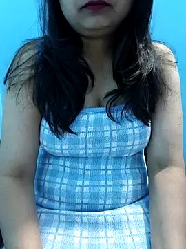 Snapshot of Model_Show01 chatting on December 1, 2025, 5:25 pm Model Show01 online show from December 1, 2025, 5:25 pm