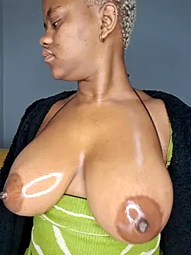 Snapshot of certifiedhottie2025 chatting on February 24, 2026, 6:03 am certifiedhottie2025 online show from February 24, 2026, 6:03 am