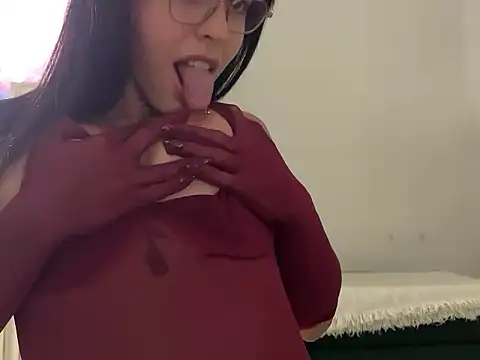 babecatalina online show from February 8, 2026, 3:59 am