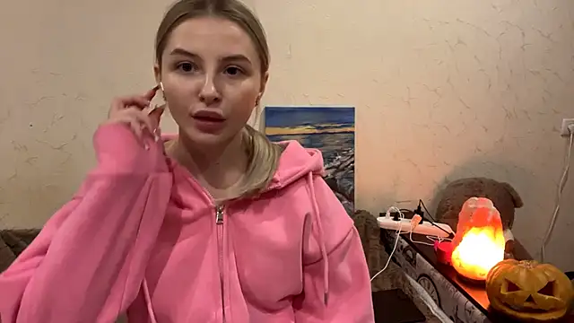 Snapshot of VictoriaMystery chatting on October 30, 2025, 3:42 pm VictoriaMystery online show from October 30, 2025, 3:42 pm