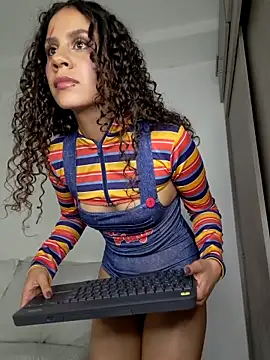 Snapshot of danna_gomez_07 chatting on October 25, 2025, 4:22 am danna gomez 07 online show from October 25, 2025, 4:22 am