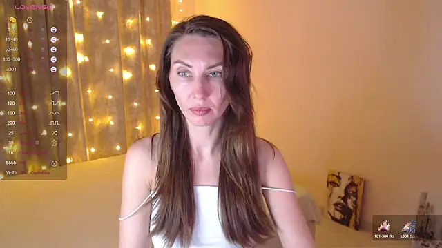 Lilith Sora online show from November 24, 2025, 2:44 am