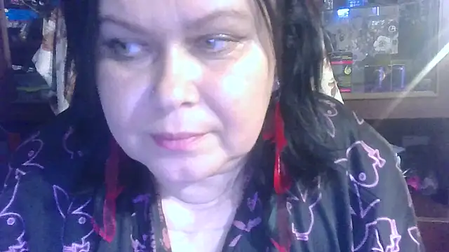 CharleeKendall online show from October 29, 2025, 2:05 pm