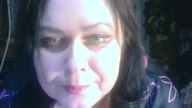 CharleeKendall online show from November 18, 2025, 3:15 pm