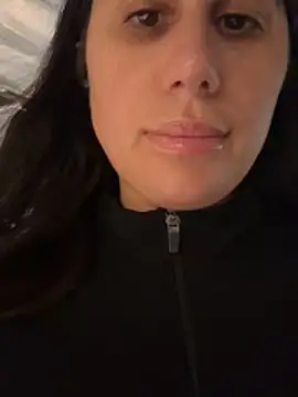 mamimamacitaaa online show from October 28, 2025, 6:07 pm