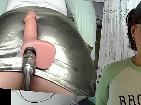 Snapshot of maacarenita chatting on November 24, 2025, 10:48 am maacarenita online show from November 24, 2025, 10:48 am