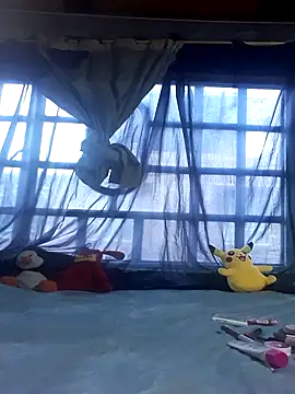 Naomy-daviis online show from November 4, 2025, 8:01 pm